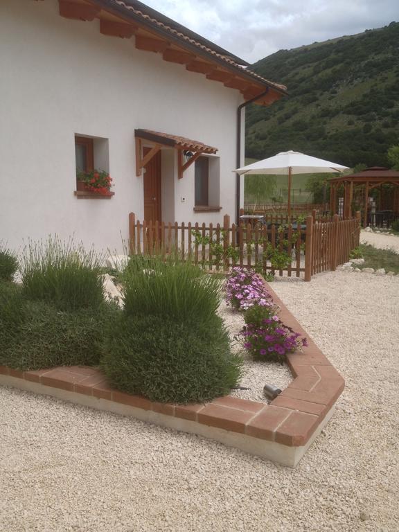 La Collina Di Peppino Bed & Breakfast Trasacco Eksteriør bilde